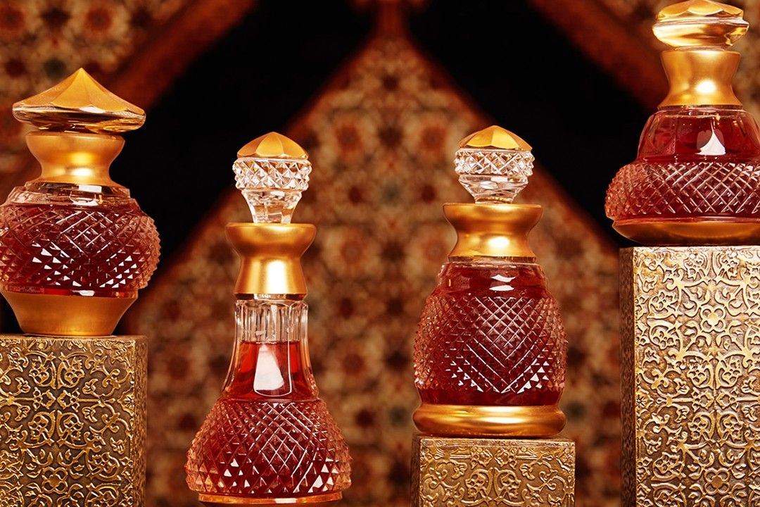Arabian Perfumes for Every Season: What to Wear in Summer vs. Winter